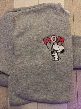 Kids Grey Snoopy "MOM" Graphic Sweatshirt